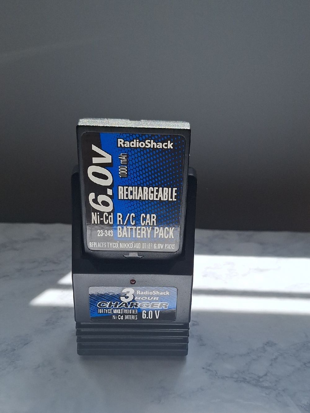 RadioShack 6.0V Rechargeable Ni-Cd R/C Car Battery Pack in Blue/Black